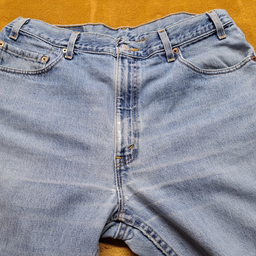 Levi's 505 Straight Leg Jeans Men 36x32 Light Blue Good Raw Hem Made in USA - Picture 16 of 16